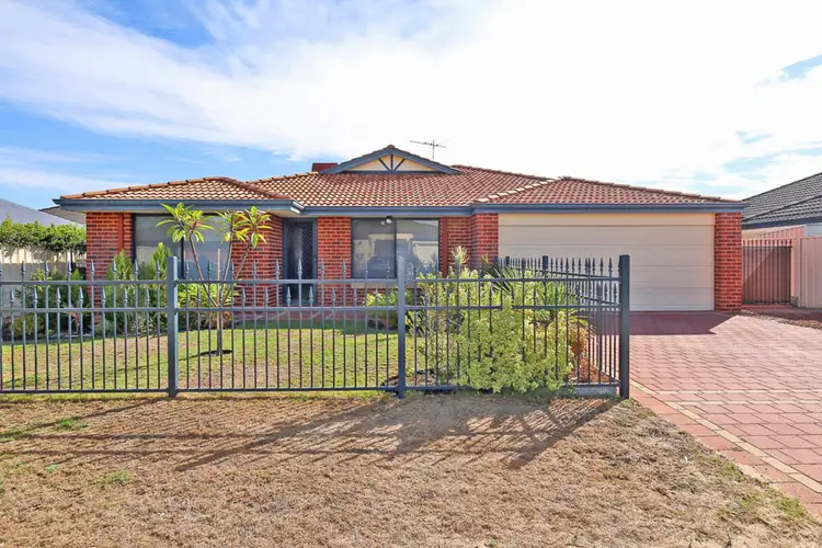Main view of Homely house listing, 25 Mica Mews, Wattle Grove WA 6107