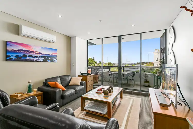 Unit 606/2 Aqua Street, Southport QLD 4215