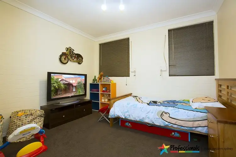 Fifth view of Homely house listing, 7 Appletree Grove, Oakhurst NSW 2761