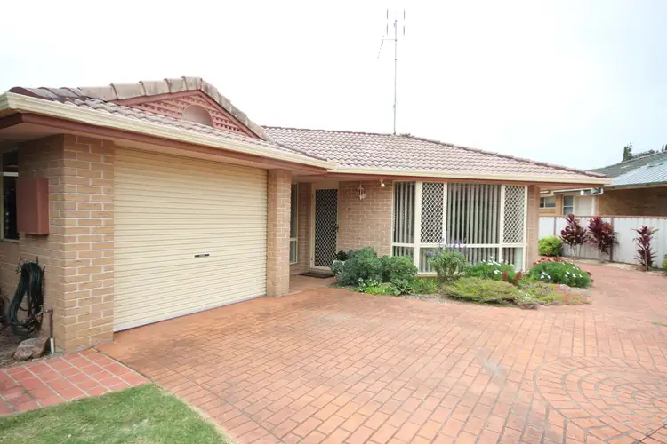 1/9A Lachlan Avenue, Tuncurry NSW 2428