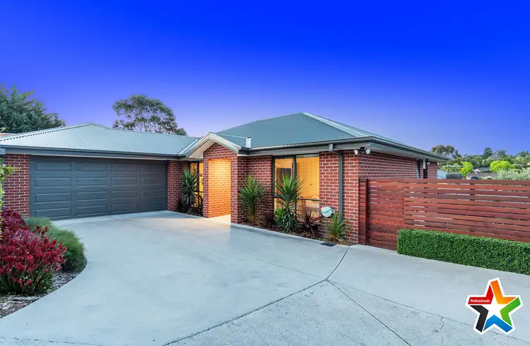 19a Sheldon Avenue, Mooroolbark VIC 3138