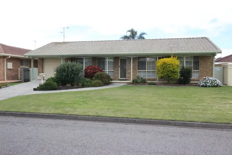 4 Christian Crescent, Forster NSW 2428