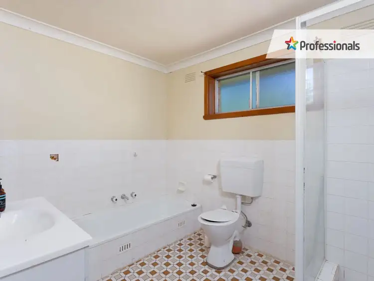Fifth view of Homely house listing, 30 Geneva Crescent, Lake Albert NSW 2650