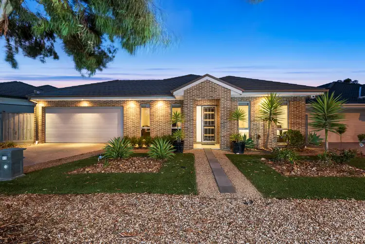 20 Boathouse Place, Sanctuary Lakes VIC 3030