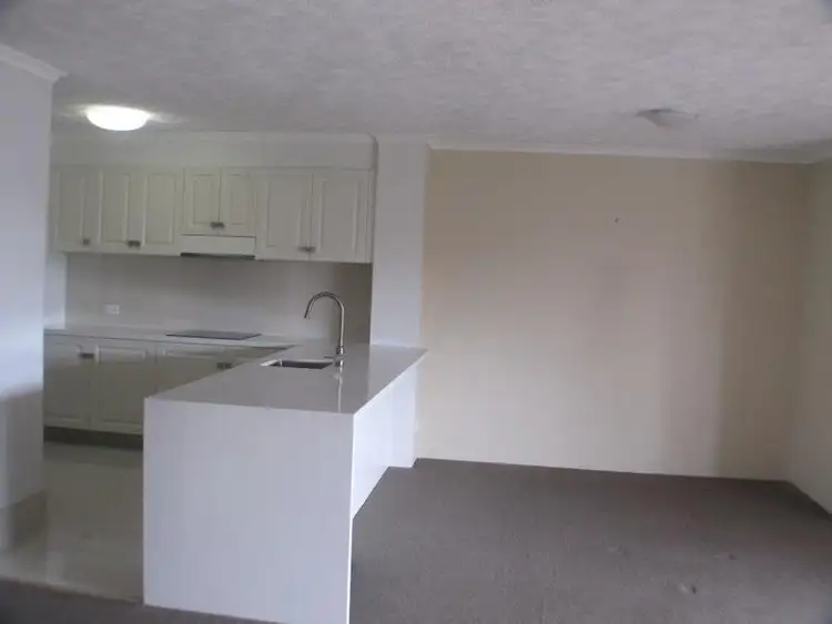 Fourth view of Homely unit listing, 21/8-12 Dalpura Street, Chevron Island QLD 4217