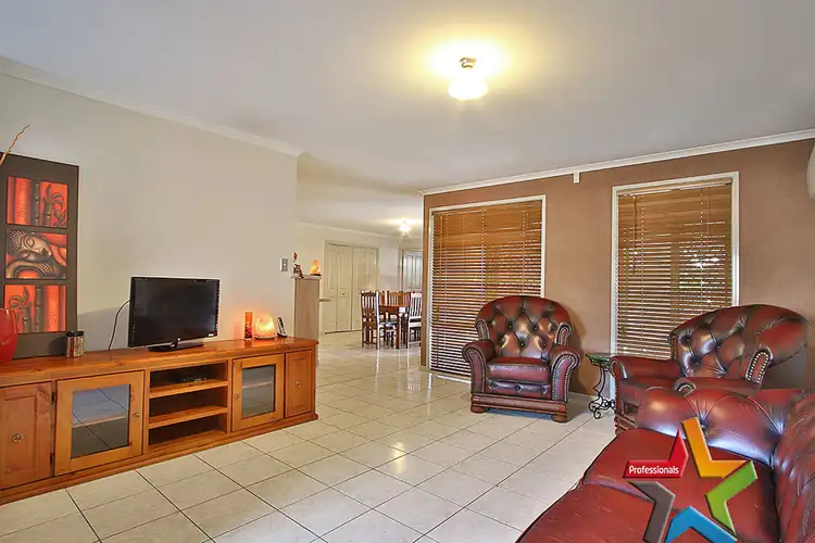 3 Cockatiel Crt, Loganlea QLD 4131