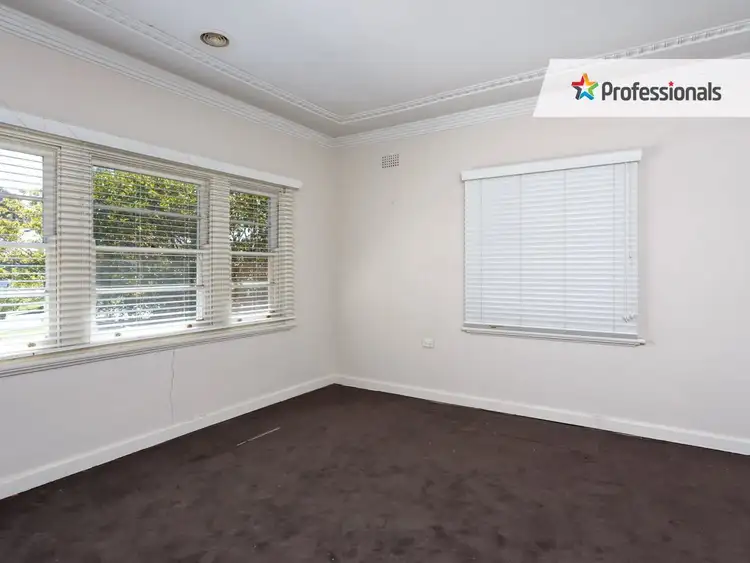Fifth view of Homely house listing, 10 Sullivan Avenue, Wagga Wagga NSW 2650