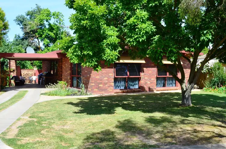 27 Fairway Drive, Mooroopna VIC 3629