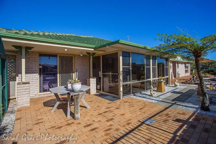 24 Kentia Crescent, Banora Point NSW 2486