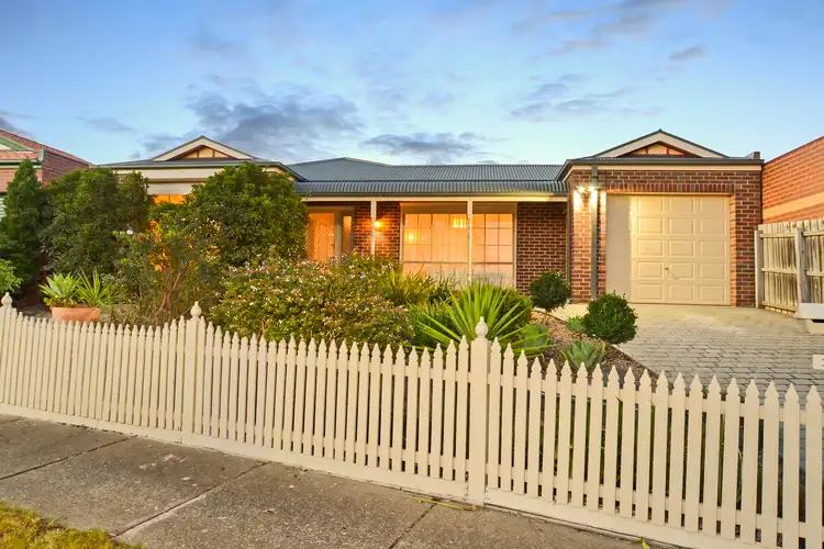22 Penlow Court, Hillside VIC 3037