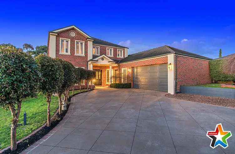 14 Paris Court, Mooroolbark VIC 3138