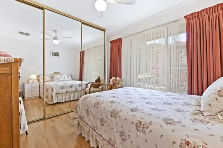 Sixth view of Homely house listing, 10 Carolan Court, Valley View SA 5093