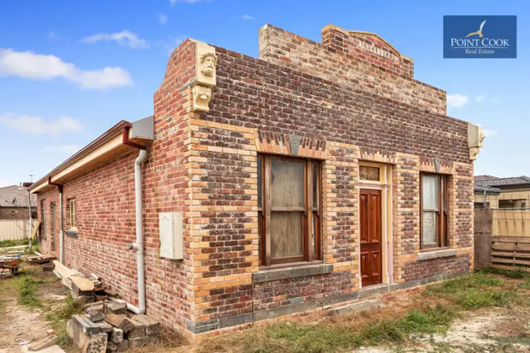 8 Fremantle Close, Point Cook VIC 3030