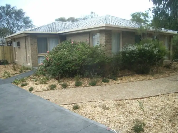 1/6 Kalawar Ave, Bayswater North VIC 3153
