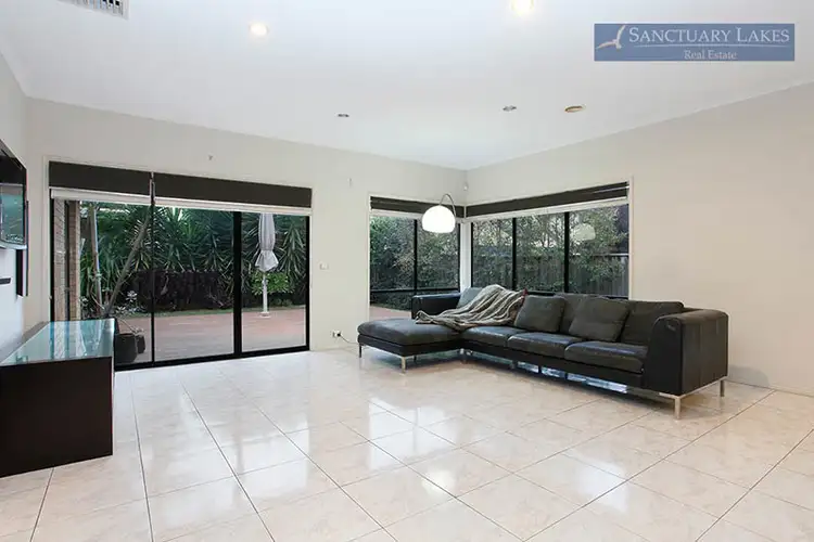 Sixth view of Homely house listing, 2 Peppercorn Court, Sanctuary Lakes VIC 3030