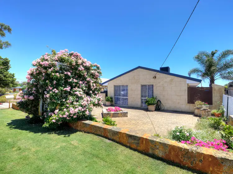34 Rushbrook Way, Thornlie WA 6108
