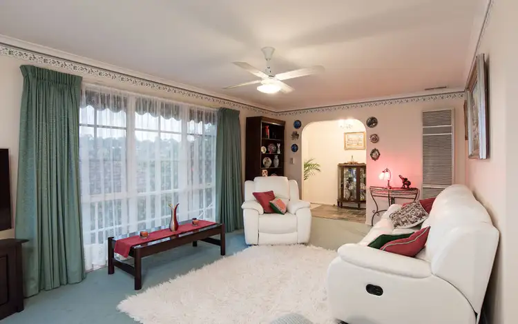 Second view of Homely house listing, 5 Westall Court, Mooroolbark VIC 3138