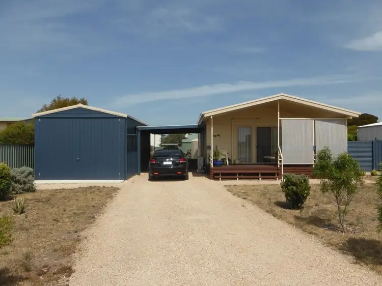 12 Sixth Street, Wool Bay SA 5575