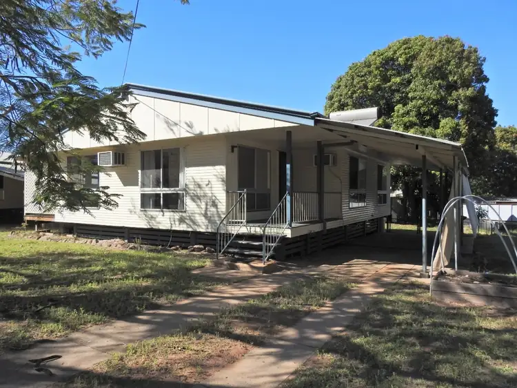 8 Harris Court, Moranbah QLD 4744