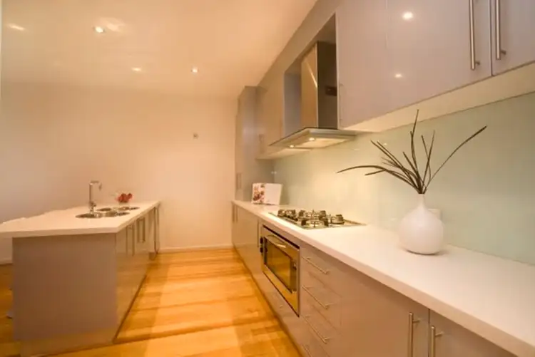 Fifth view of Homely townhouse listing, 6/110 Sanctuary Lakes North Boulevard, Sanctuary Lakes VIC 3030