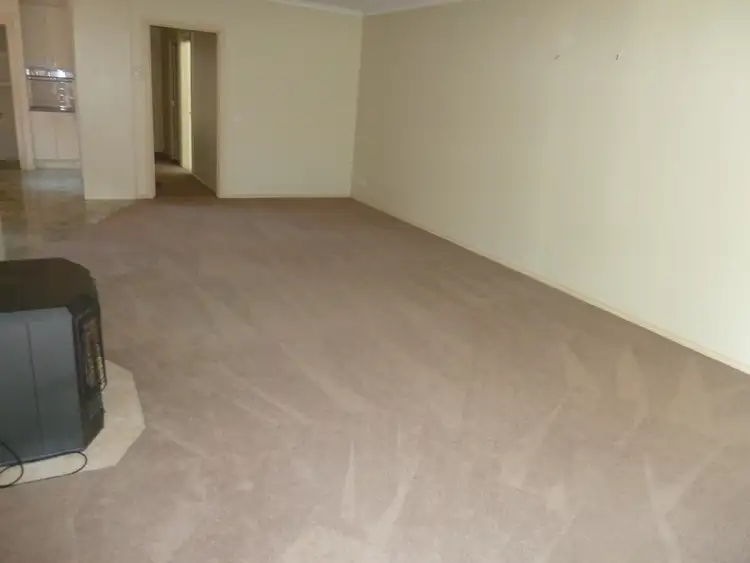 Sixth view of Homely townhouse listing, 2/27 Barker Avenue, Shepparton VIC 3630