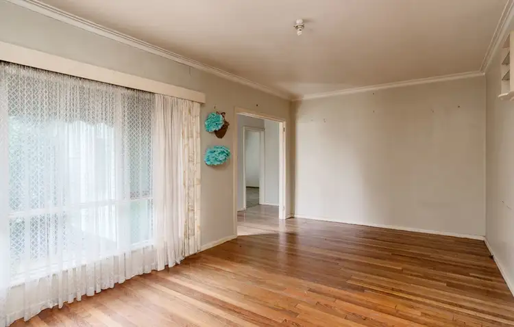 Second view of Homely house listing, 5 Morelle Court, Mooroolbark VIC 3138