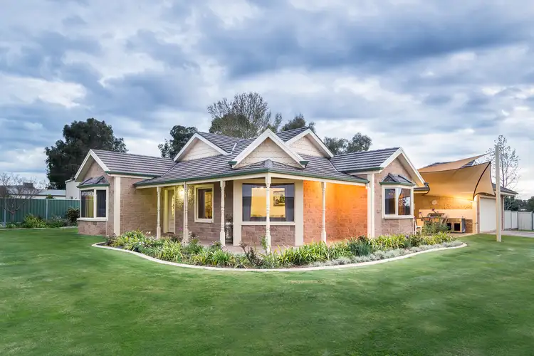 Second view of Homely house listing, 2 Rowse Court, Mildura VIC 3500