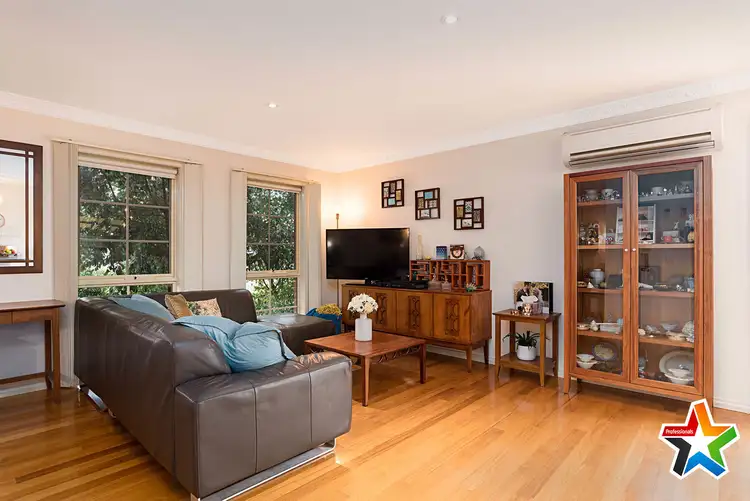 Second view of Homely house listing, 6 Farrell Avenue, Yarra Glen VIC 3775