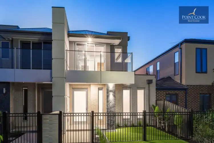 4b McCulloch Walk, Point Cook VIC 3030