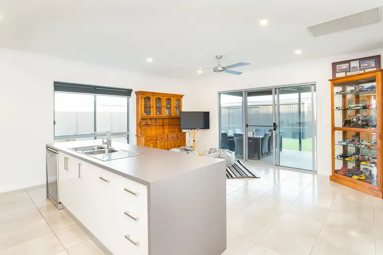 Fourth view of Homely house listing, 2 Lever Jary Court, Red Cliffs VIC 3496
