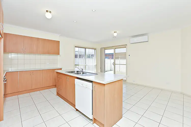 Fourth view of Homely unit listing, 2/23 Treeside Drive, Tarneit VIC 3029