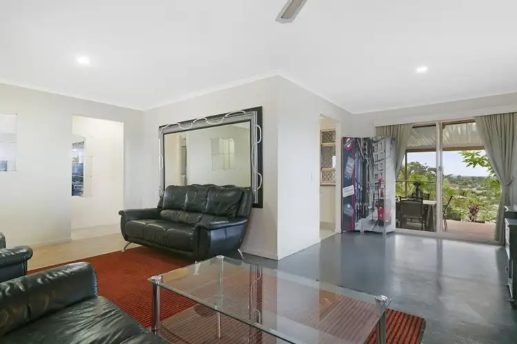 10 Broadway Drive, Oxenford QLD 4210