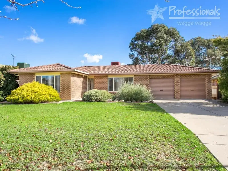 Main view of Homely house listing, 30 Balleroo Crescent, Wagga Wagga NSW 2650