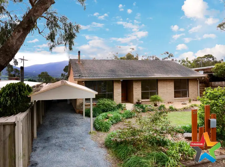 37 Allsops Road, Launching Place VIC 3139