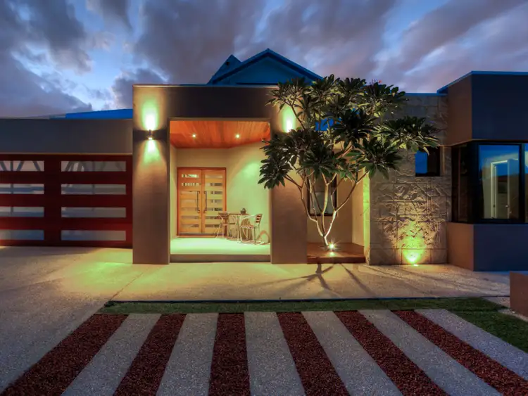 Second view of Homely house listing, 2 Gallagher Way, Wattle Grove WA 6107