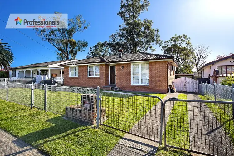 239 Woodstock Avenue, Dharruk NSW 2770
