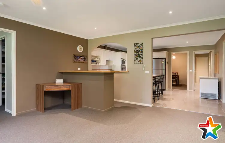 Sixth view of Homely house listing, 38 Batterbee Drive, Mooroolbark VIC 3138