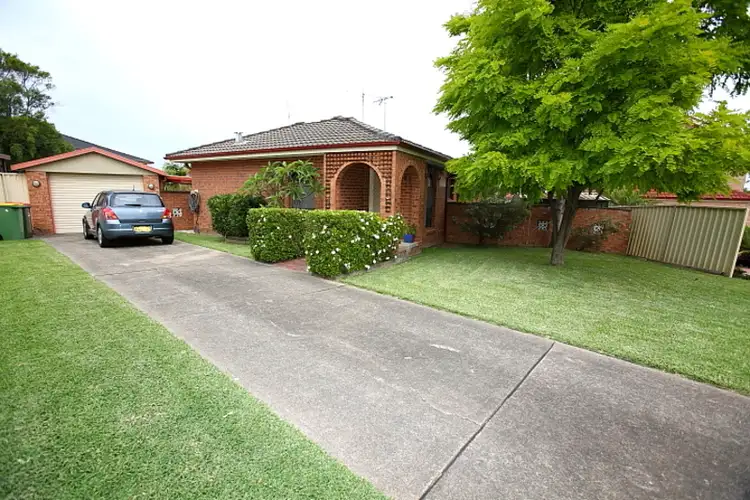 4 Kokoda Place, Bossley Park NSW 2176