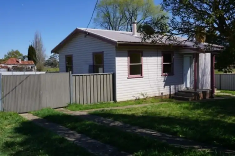 158 Sandon Street, Guyra NSW 2365