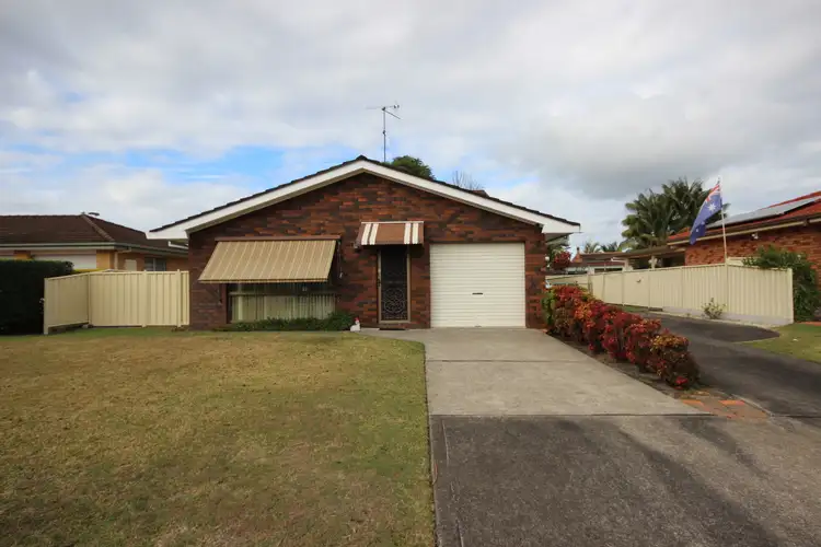 1/30 Regency Circuit, Tuncurry NSW 2428