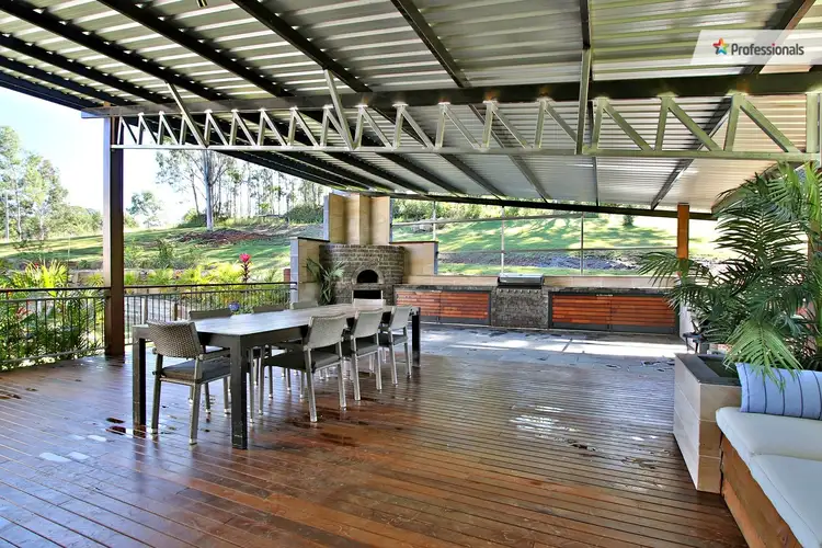 215 Bamboo Drive, Cedar Vale QLD 4285