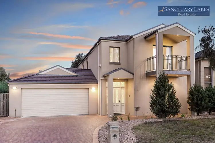 74 Lakeside Drive, Sanctuary Lakes VIC 3030