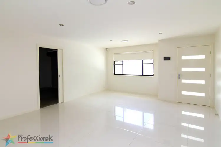 Third view of Homely unit listing, 1,2,3/10 Holloway/ 51 Dumaresq Street, Armidale NSW 2350