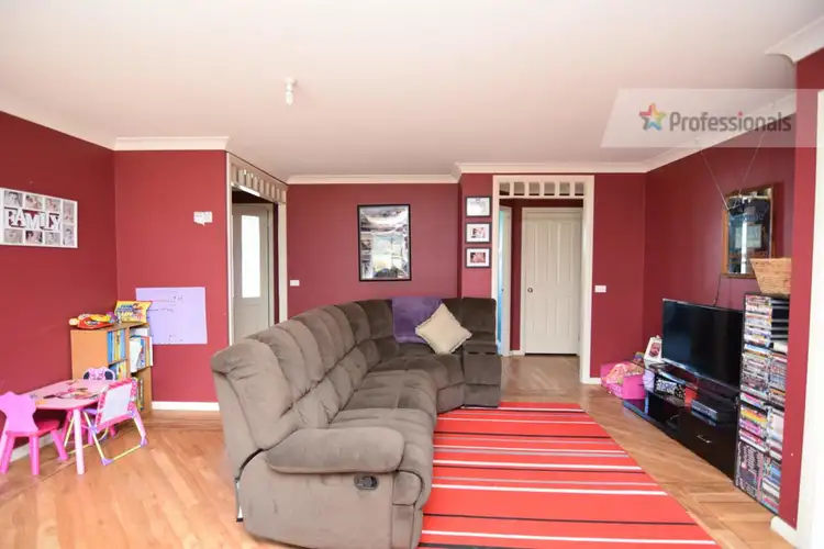 Fourth view of Homely house listing, 10 Blackman Court, Kelso NSW 2795