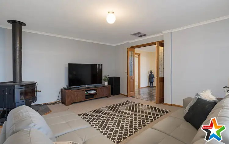 Second view of Homely house listing, 31 Lakeview Drive, Lilydale VIC 3140