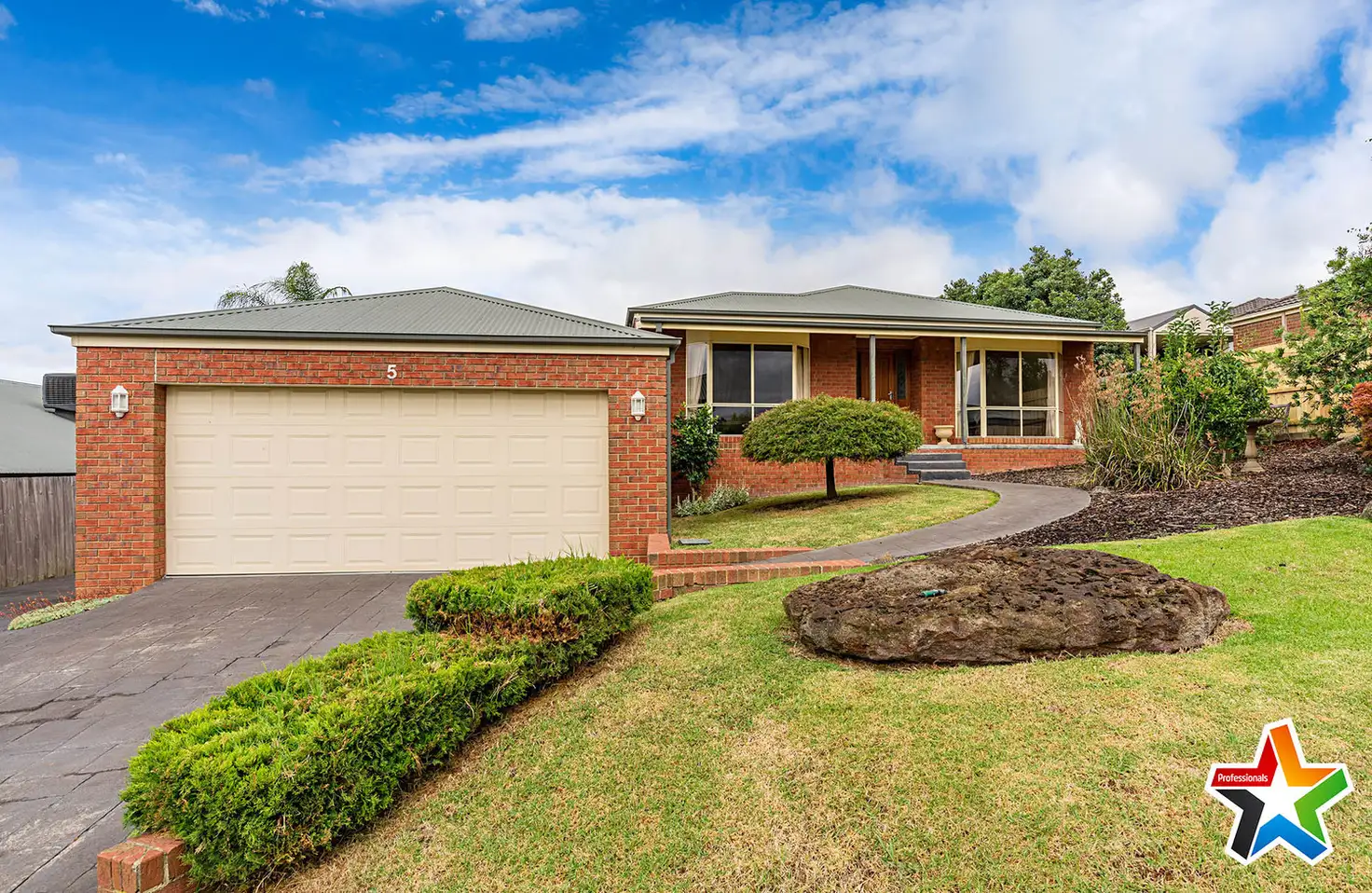 Main view of Homely house listing, 5 Shadi Rise, Yarra Glen VIC 3775