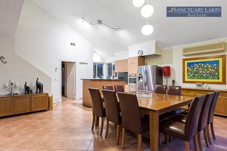 Fifth view of Homely house listing, 29 Sanctuary Lakes South Boulevard, Sanctuary Lakes VIC 3030