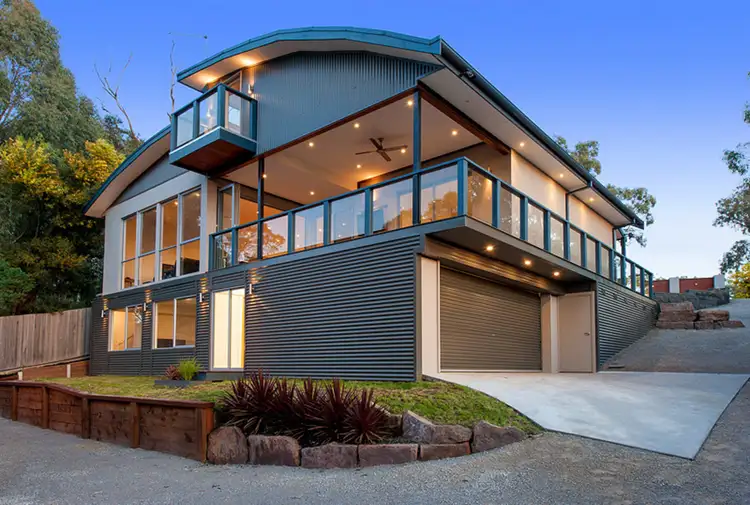 51 McOwan Crescent (Enter Via Outlook Ave), Yarra Junction VIC 3797
