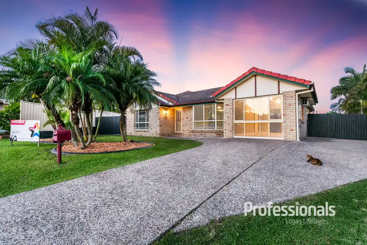5 Watkinsia Crt, Regents Park QLD 4118