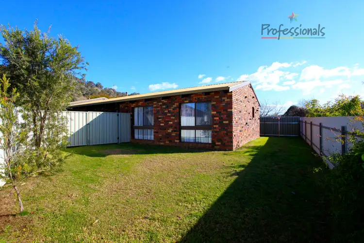 Third view of Homely house listing, 4/5 Fadden Court, Wodonga VIC 3690